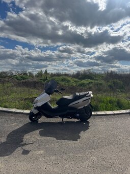 Yamaha majesty 125 skúter - 7