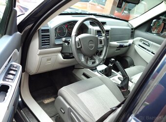 Jeep Cherokee 2.8CRD 130kW, LIMITED, M6, 4x4, MANUÁL - 7