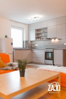Tehlový 2 izbový byt (64m2) s balkónom a parkovaním-Vlárska - 7