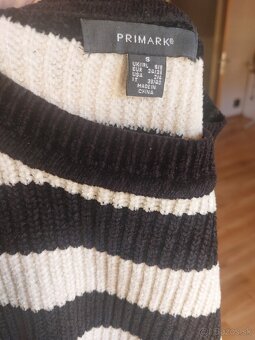 Svetríky XS 6 €/ks - 7