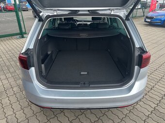 Volkswagen Passat Variant 2.0 TDI R-Line 4Motion DSG - 7