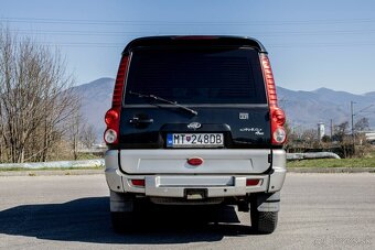 Mahindra Goa 2.2 16V CRDe GLX - 7