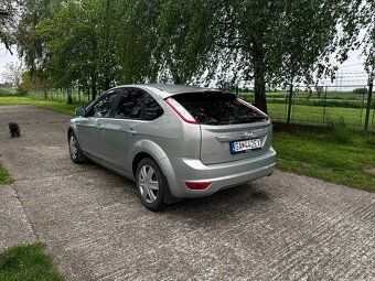 Ford Focus 1.8 benzín - 7