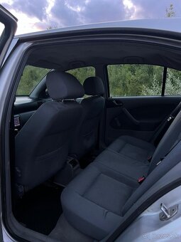 Predám škoda octavia 1.9 sdi - 7