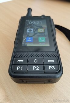 Predám mobil/UHF vysielacku/POC radio ANYSECU W6UHF-16G - 7