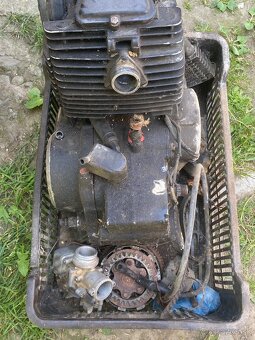 Aprilia etx 350 - 7