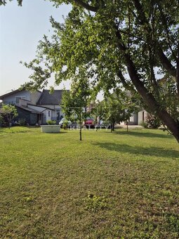 3-izbový rodinný dom v širšom centre mesta Levice –... - 7