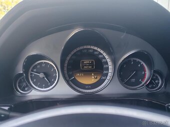 Mercedes E - 7