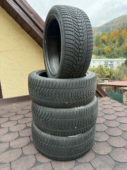 Hankook 235/45 r18 - 7