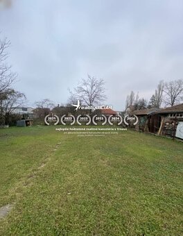 Na predaj RD s veľkým pozemkom a stavebným potenciálom - 7