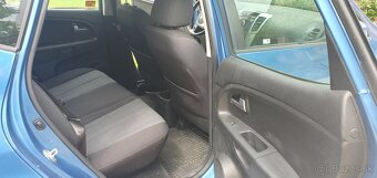 Kia Venga 1.4 benzín - 7