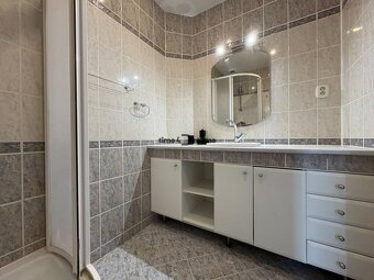 Na predaj: VEĽKY 3 ib + LOGGIA + ŠPAJZA + KUMBAL + PIVNICA - 7