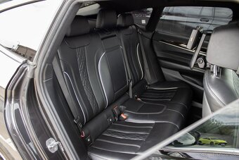 BMW Rad 6 GT 640d xDrive Gran Turismo A/T - 7
