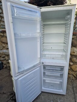 Electrolux chladnička s mrazničkou dole - 7