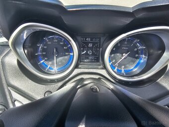 YAMAHA T-MAX 530 DX AKRAPOVIC 2019 - 7