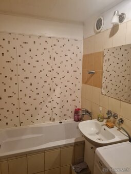 Na predaj 3 izbový byt, Nové Zámky - 7