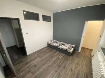 PRENÁJOM IZBA S BALKÓNOM - 7