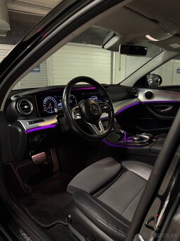 Mercedes-Benz E - 7
