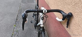 Predám cestný bicykel B-twin Triban,kolesá 28" - 7
