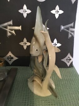 ZNAčENé SOšKA S CHYBAMI,KARAFA ,PREKRáSNE POHáRE NA VíNO - 7