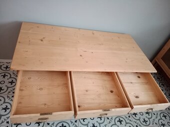 Starý, psací stůl po renovaci - 7