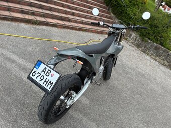 Stark varg 2026 prihlásená ŠPZ - 7