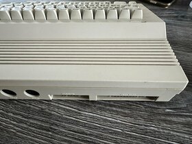 Commodore C64 krásny stav - 7