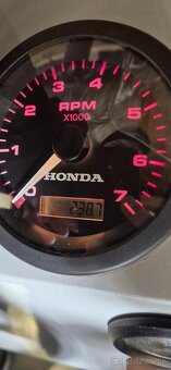 Predam zavesny lodny motor HONDA BF 60 - 7