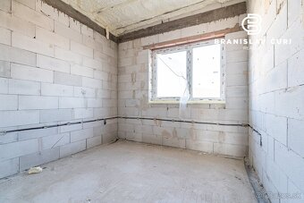 Na predaj 4-izbový bungalov, Rezidencia Trnava pri Laborci - - 7