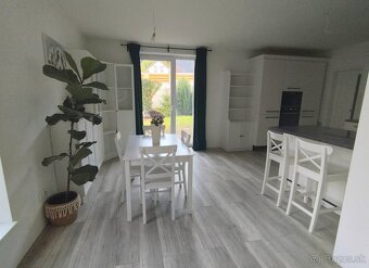 Predám rodinný dom bungalov, obec Horné Orešany - 7