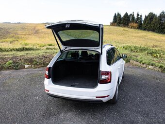 Škoda Octavia Combi 2.0 TDI Ambition DSG - 7