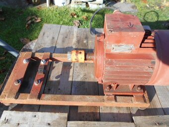 Trojstupňové čerpadlo s motorom na 380-400V - 7