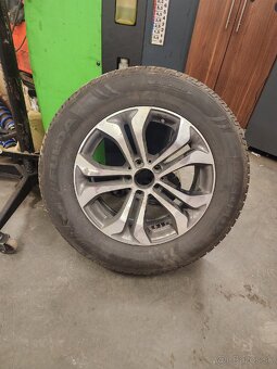 Predám elektróny s pneumatikami na mercedes - 7