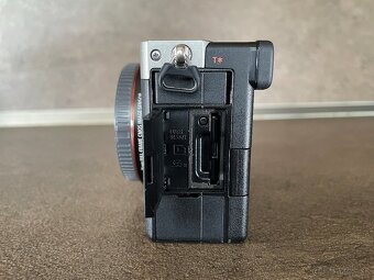 Sony A7C (telo) silver - 7