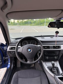 Bmw E90 318d - 7