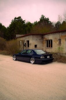 BMW e38 740i manual - 7