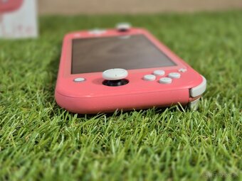 Nintendo Switch Lite Coral + Slide Stars hra a púzdro - 7