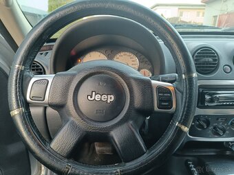 Jeep Cherokee - 7