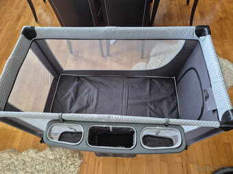 Polohovatelna cestovna postielka + prislusenstvo - 7