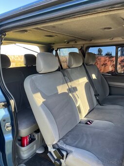 Opel Vivaro 2,5 CDTI r. 2005 - 7