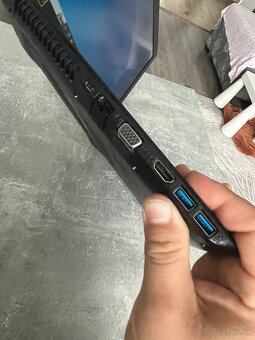 Acer aspire E5-575 - 7
