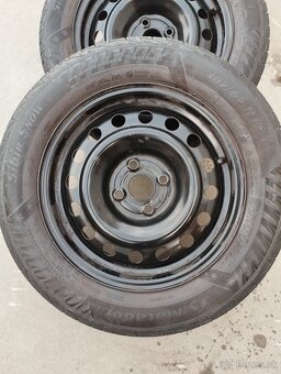Predám sadu zimných pneu na diskoch 185/65 R15 T - 7