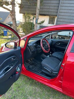 KIA RIO 1,4 crdi , plne pojazdne , nizka spotreba . - 7