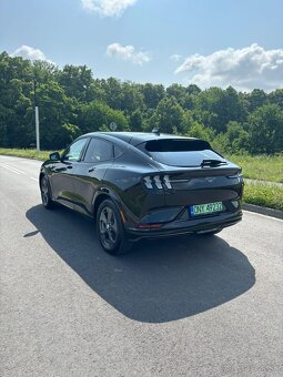 Ford Mustang Mach-E 98kWh RWD Premium - 7