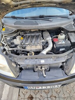Renault Scénic 1.6 benzín - 7