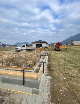 Prenájom debnenia - stropné , stenové , vencové svorky - 7