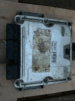 Predám diely na Prugrot 406 SW 2.0 hdi - 7