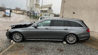 Mercedes-Benz E250 - 7