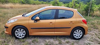Peugeot 207 1.4 16V, 70 kW, Trendy, r. 2009 – zachovalý stav - 7