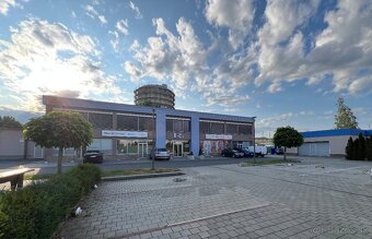 Moderný kancelársky priestor na prenájom v komplexe R11 - 7